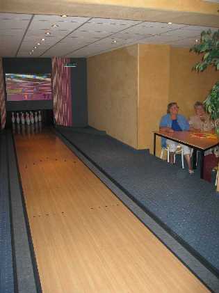 bowling01